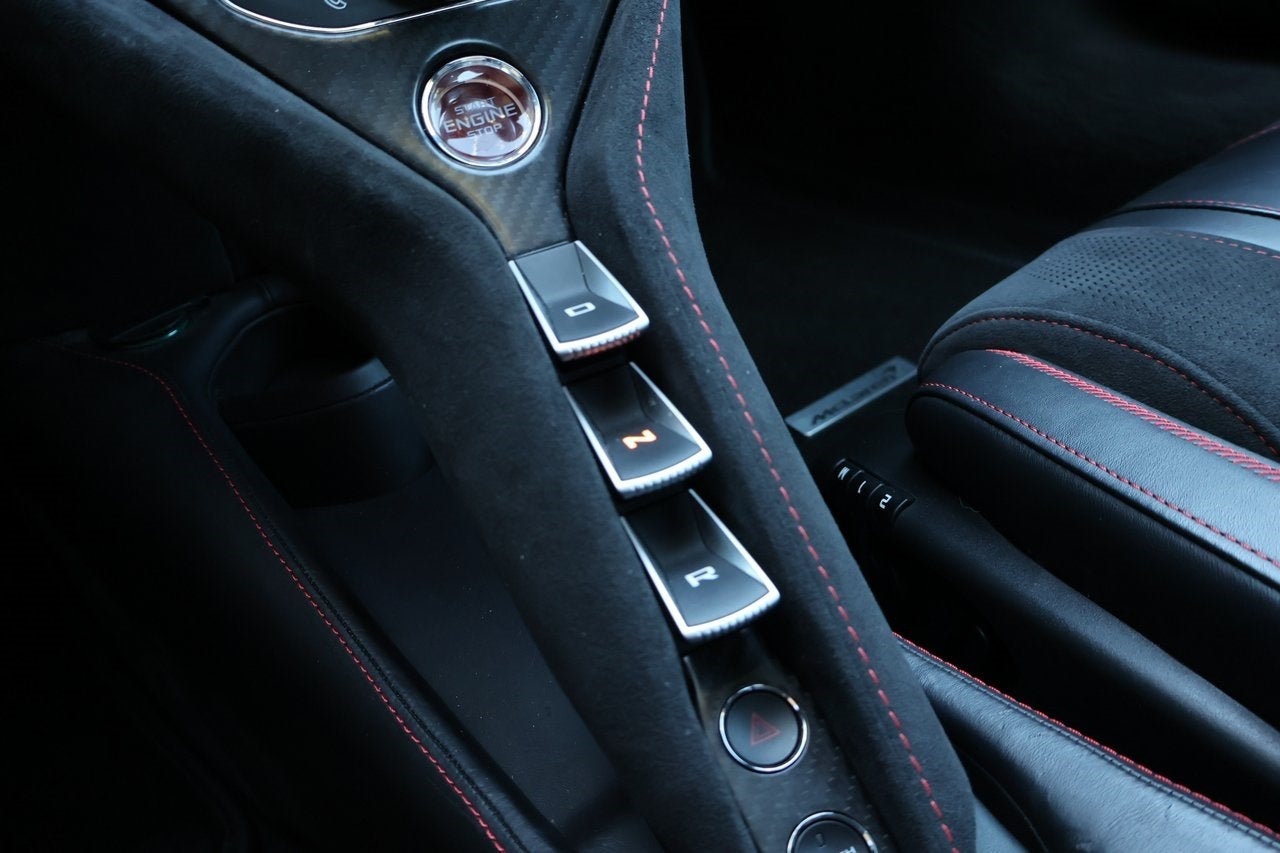 2020 McLaren 720S Base