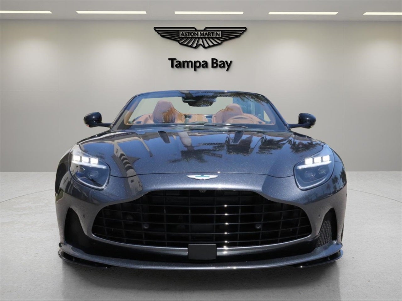 2025 Aston Martin DB12 Volante