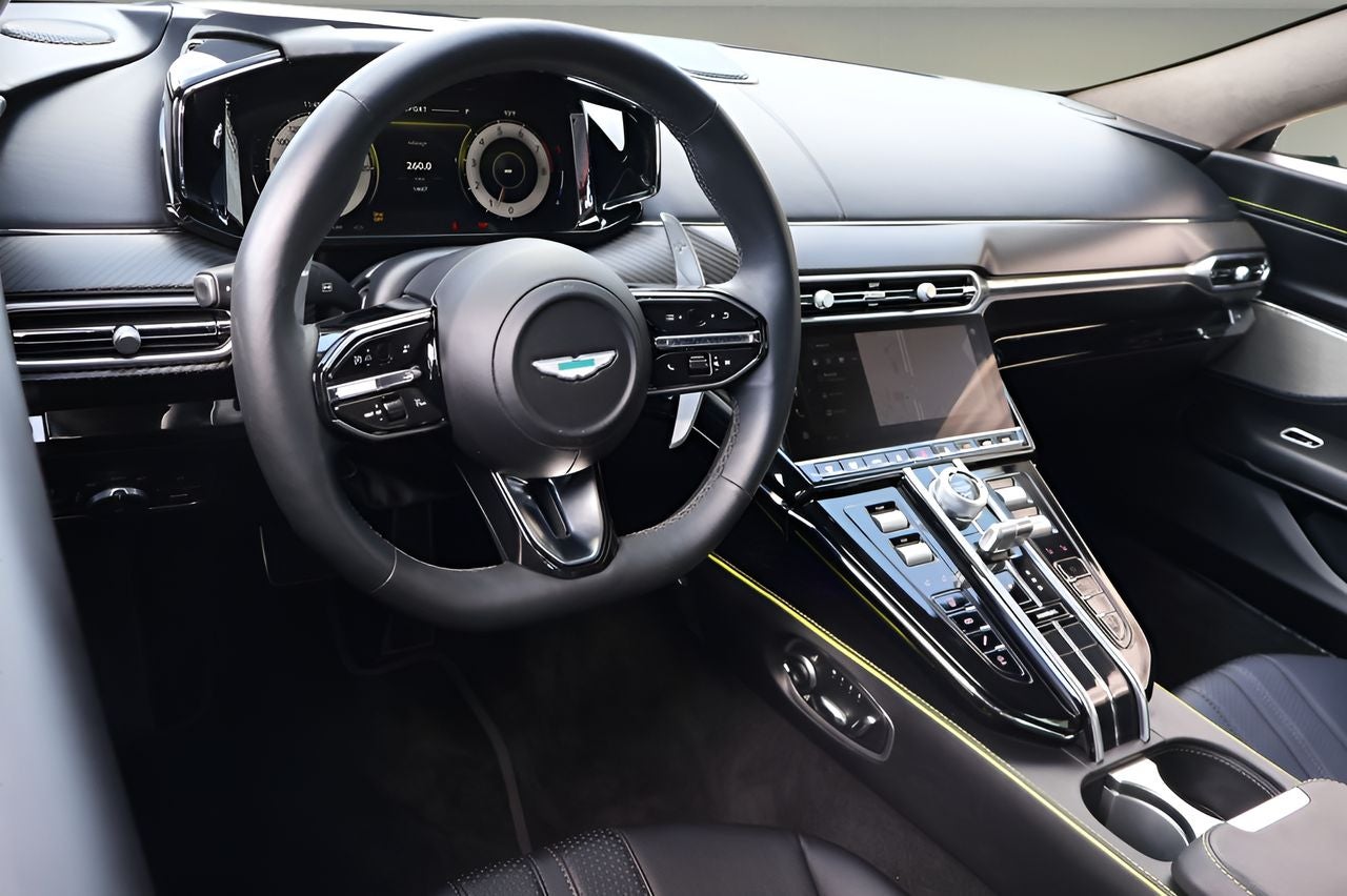 2025 Aston Martin Vantage Coupe