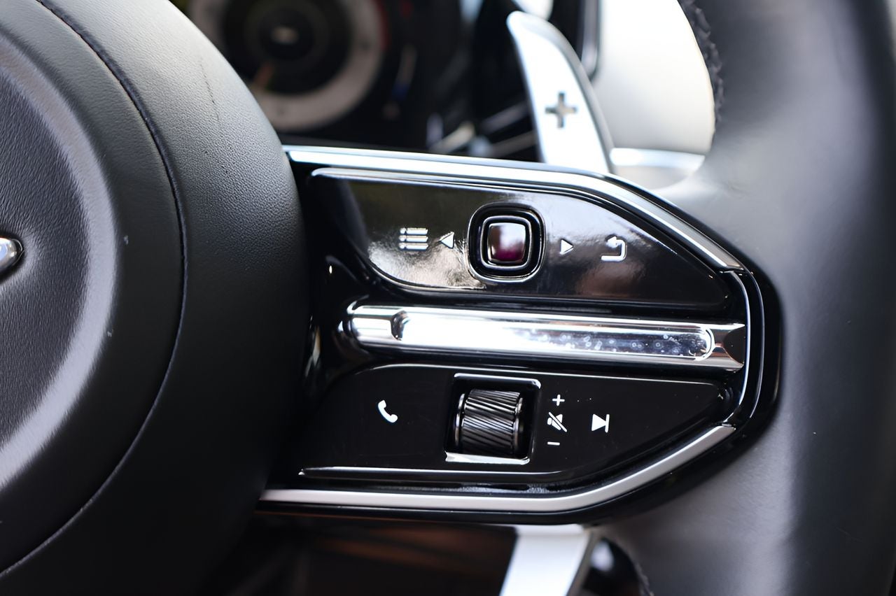 2025 Aston Martin Vantage Coupe