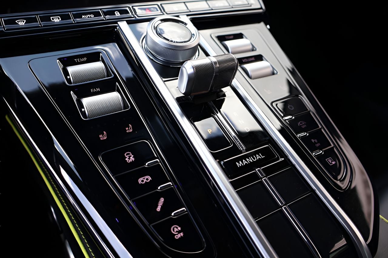 2025 Aston Martin Vantage Coupe