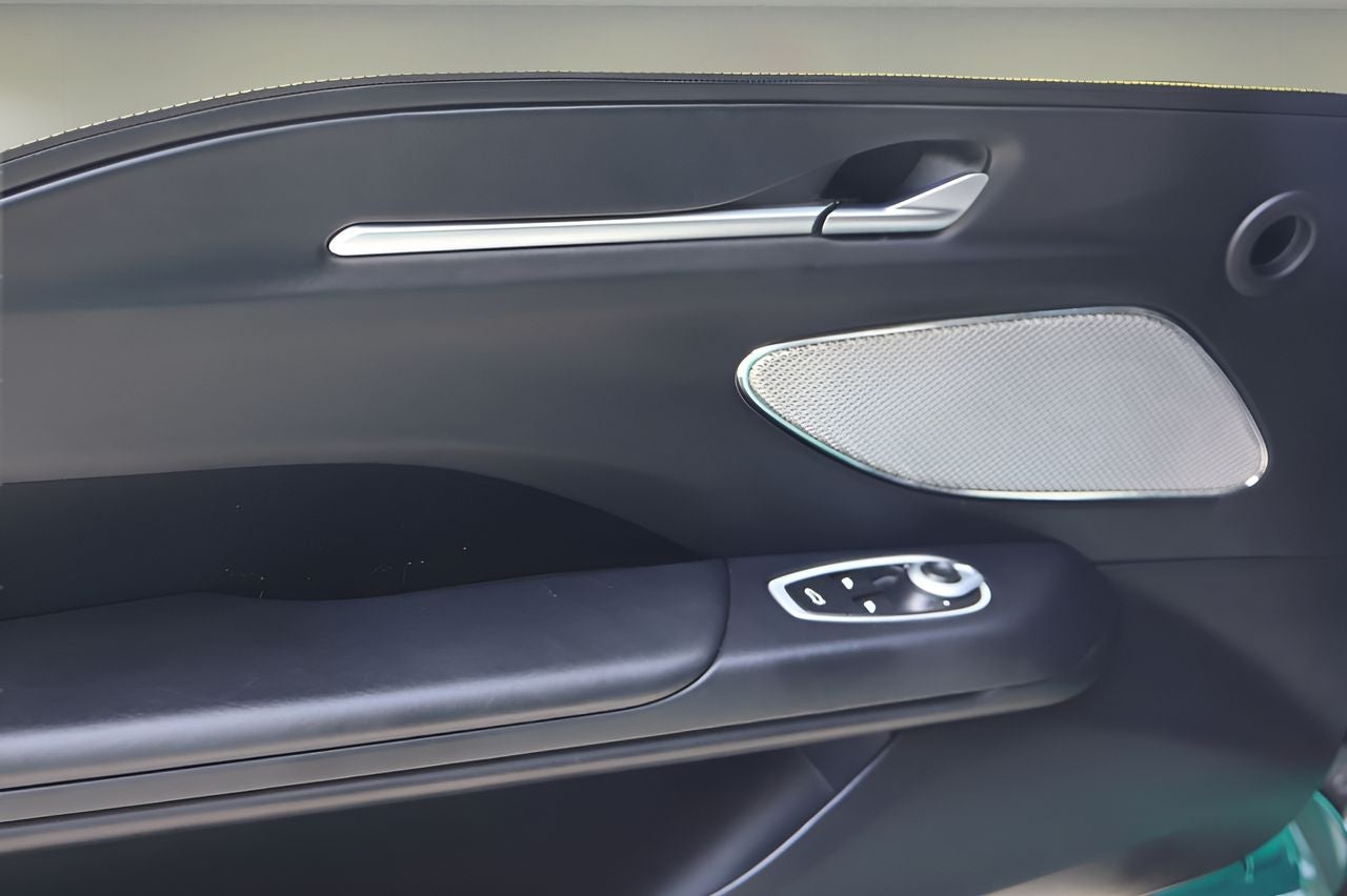 2025 Aston Martin Vantage Coupe