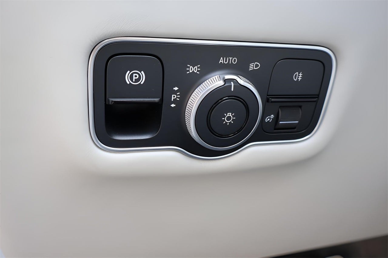 2026 Aston Martin Vantage Roadster