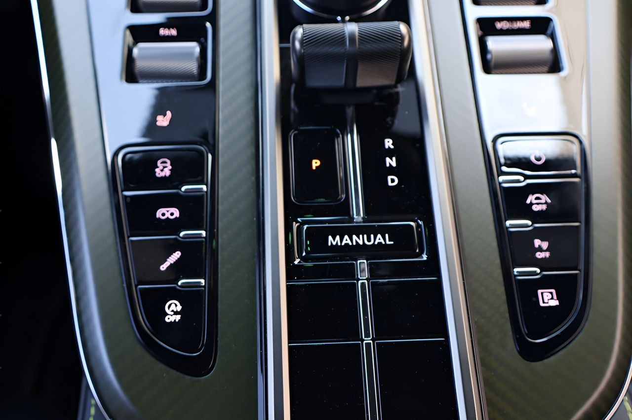 2026 Aston Martin Vantage Coupe