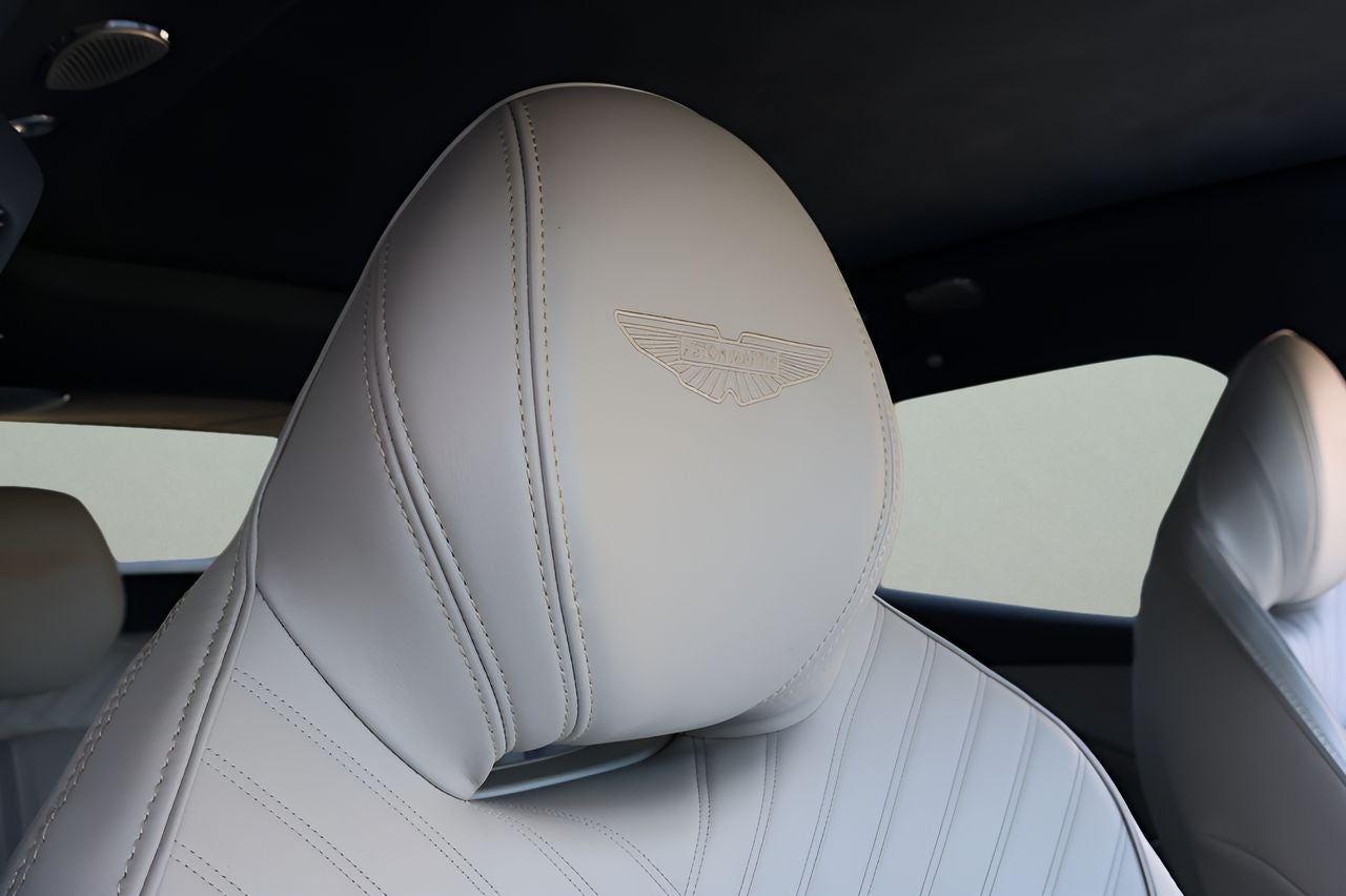 2025 Aston Martin DBX 707