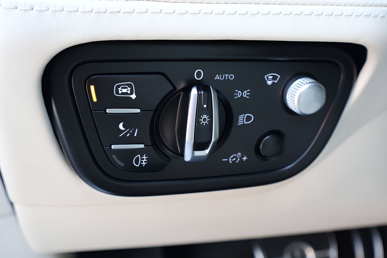 2022 Bentley Bentayga Base