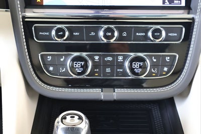 2024 Bentley Bentayga Base