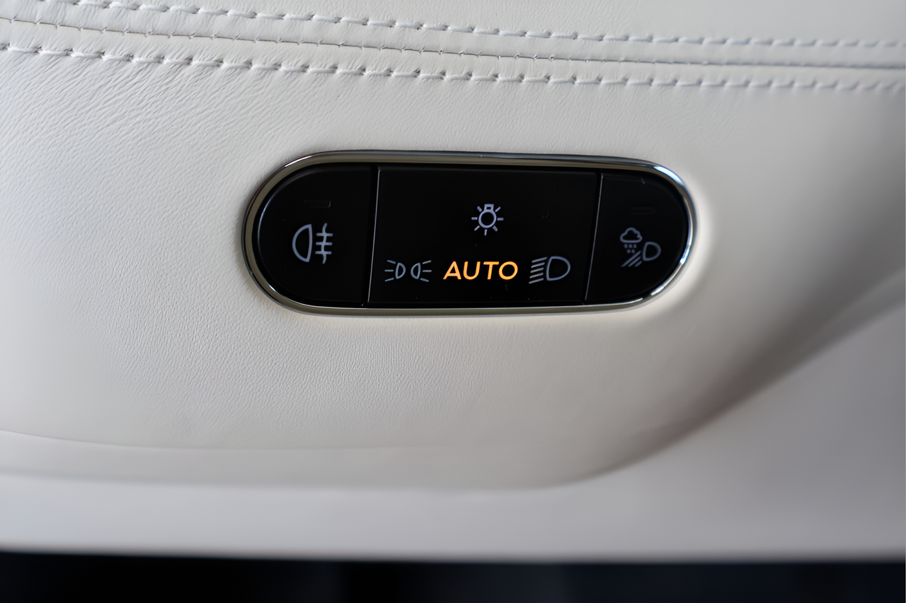 2024 Bentley Bentayga Base
