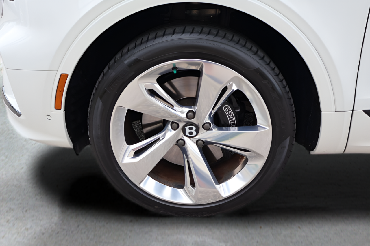 2024 Bentley Bentayga Base