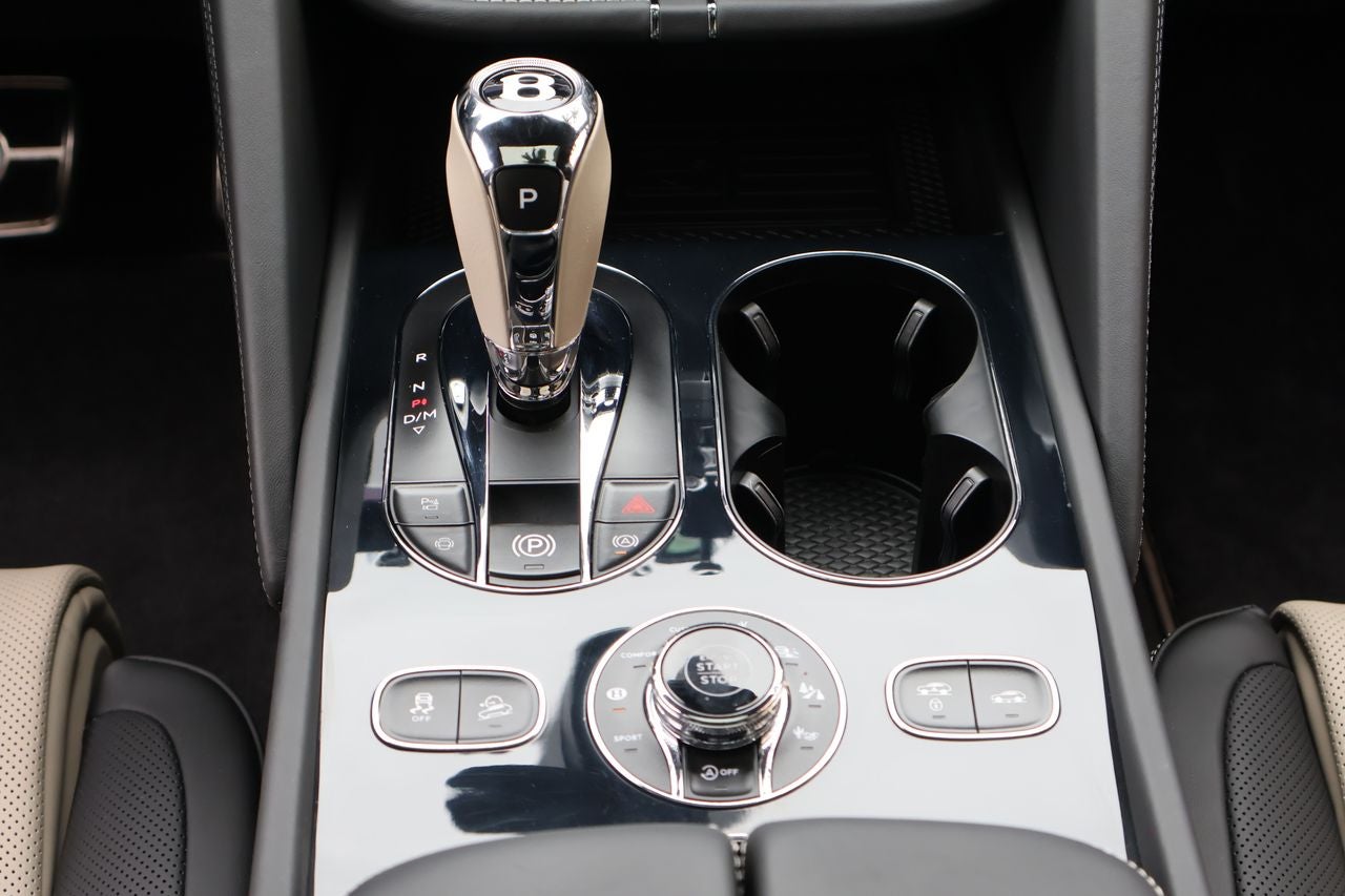 2025 Bentley Bentayga EWB Azure
