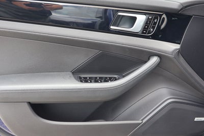 2020 Porsche Panamera 4