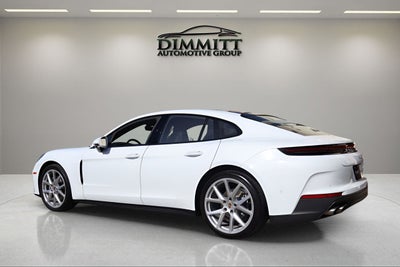 2024 Porsche Panamera 4
