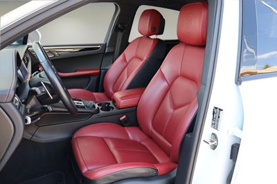 2024 Porsche Macan T