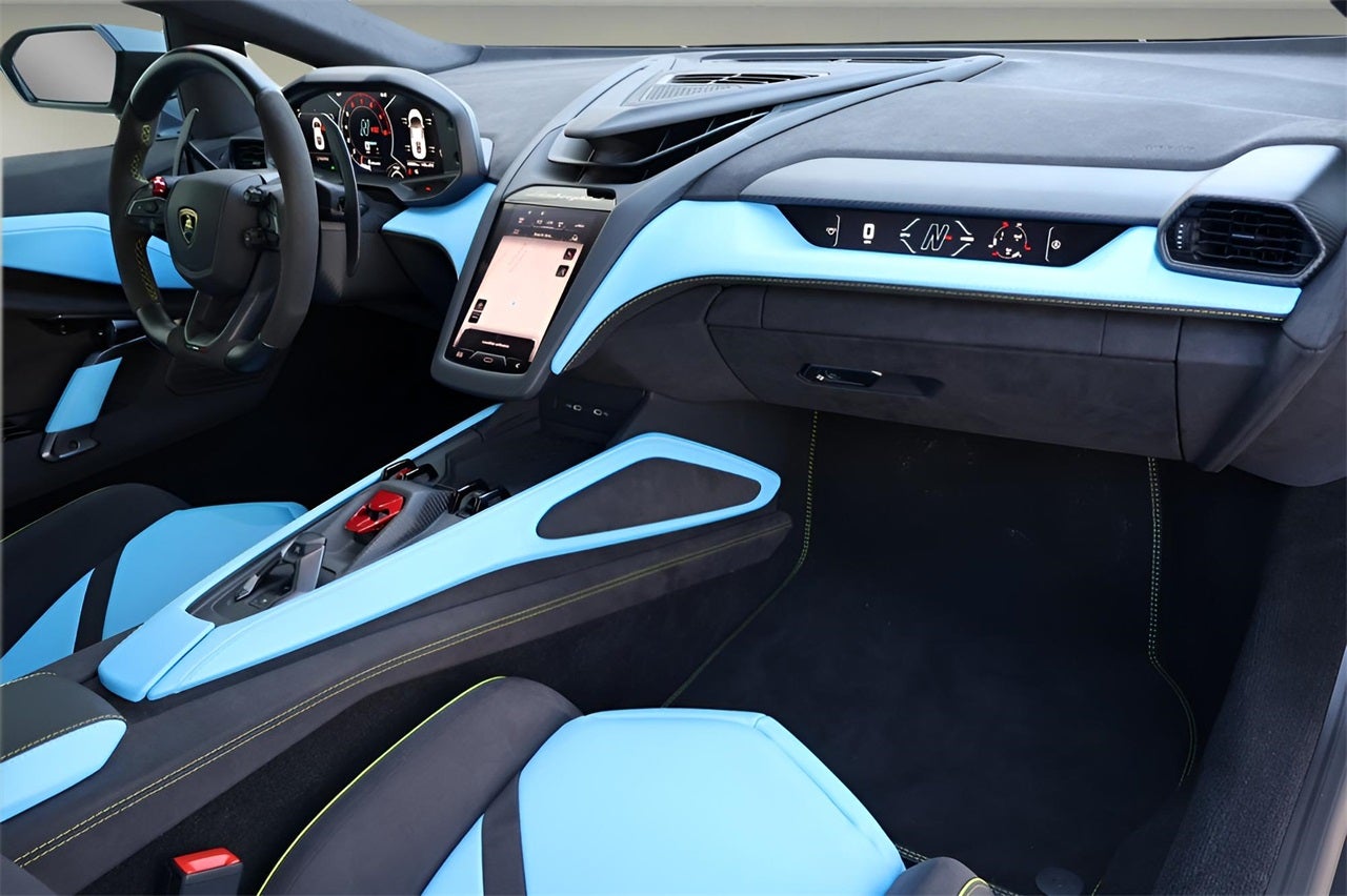 2025 Lamborghini Revuelto Coupe