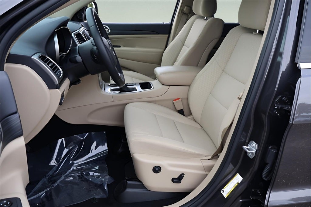 2019 Jeep Grand Cherokee Laredo E