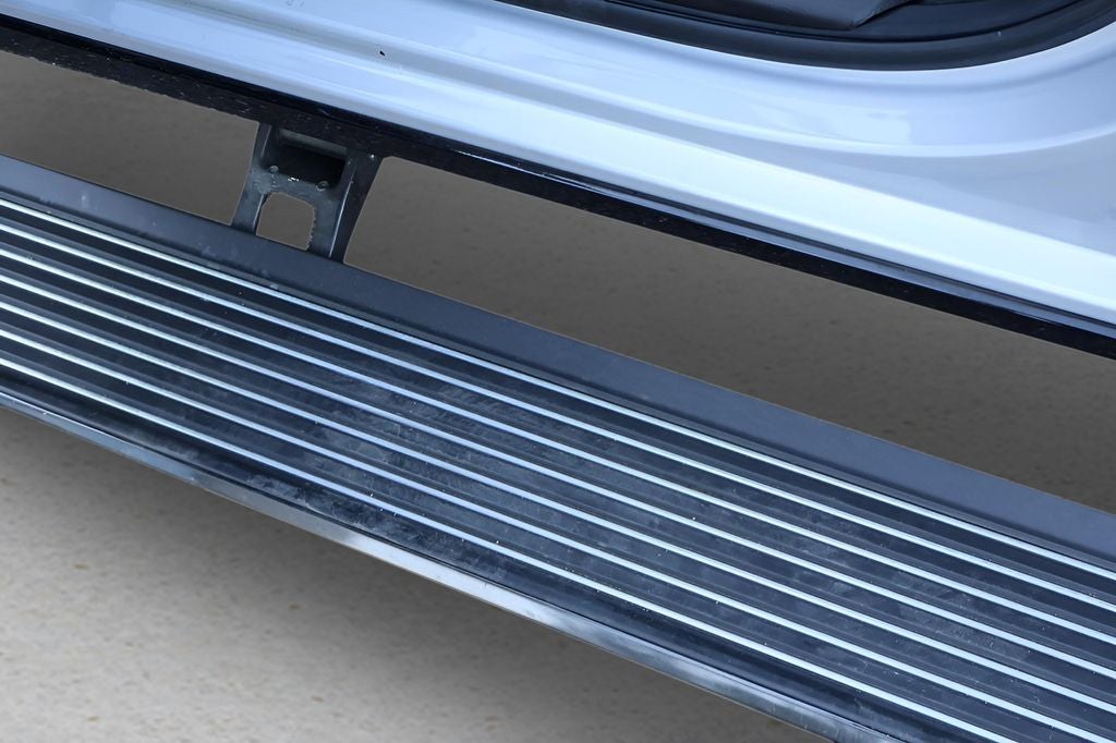 2023 Jeep Grand Wagoneer Series III