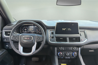 2022 GMC Yukon XL SLT