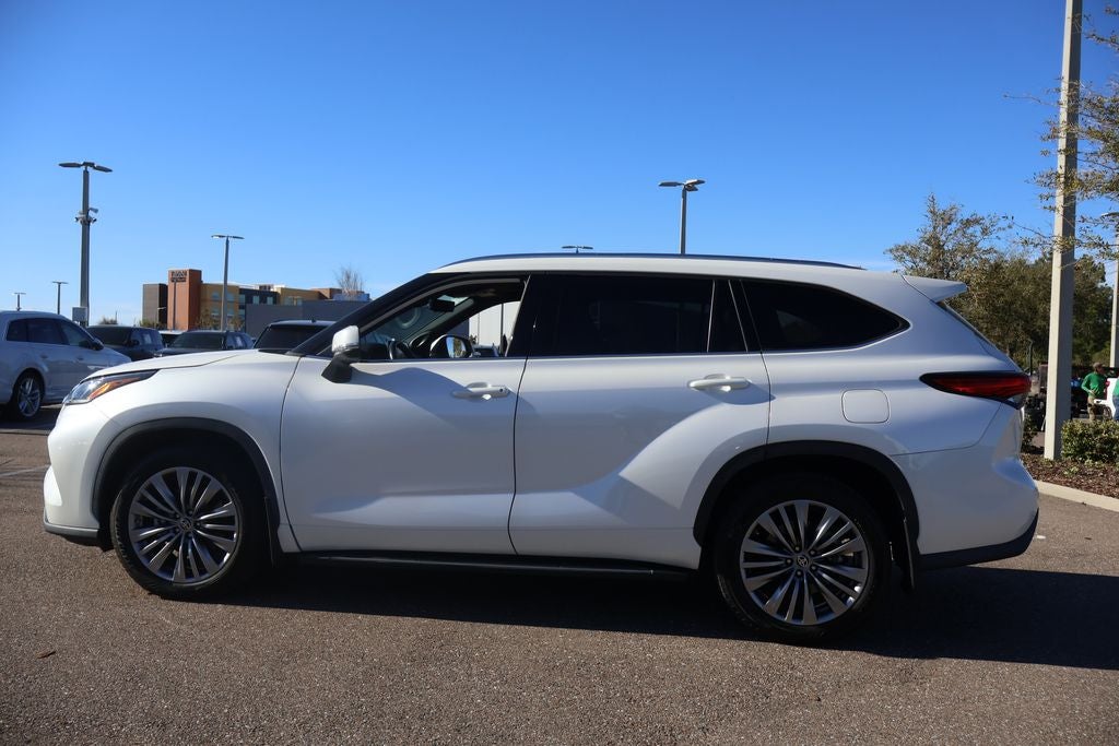 2021 Toyota Highlander Platinum