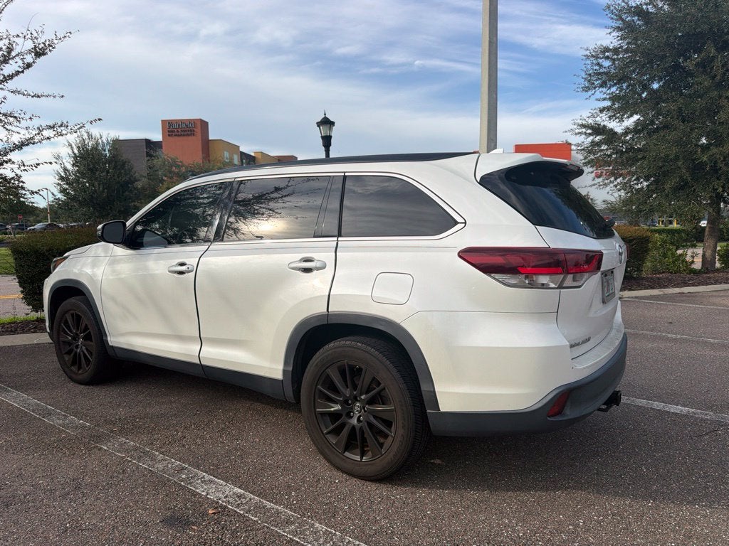 2019 Toyota Highlander Base