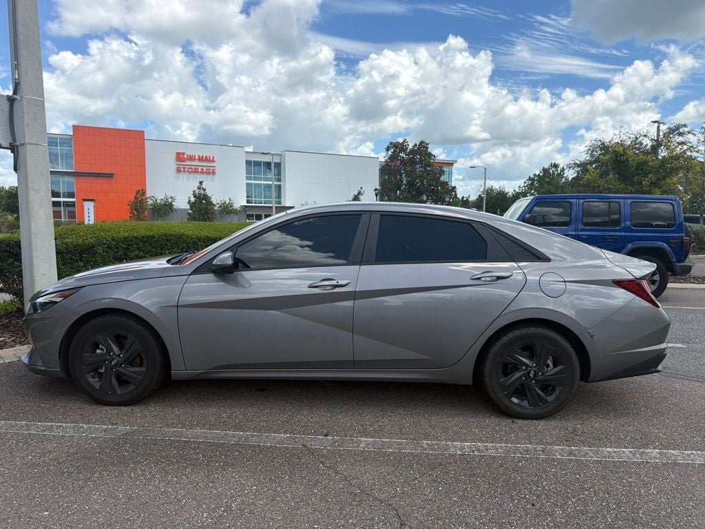 2022 Hyundai Elantra SEL