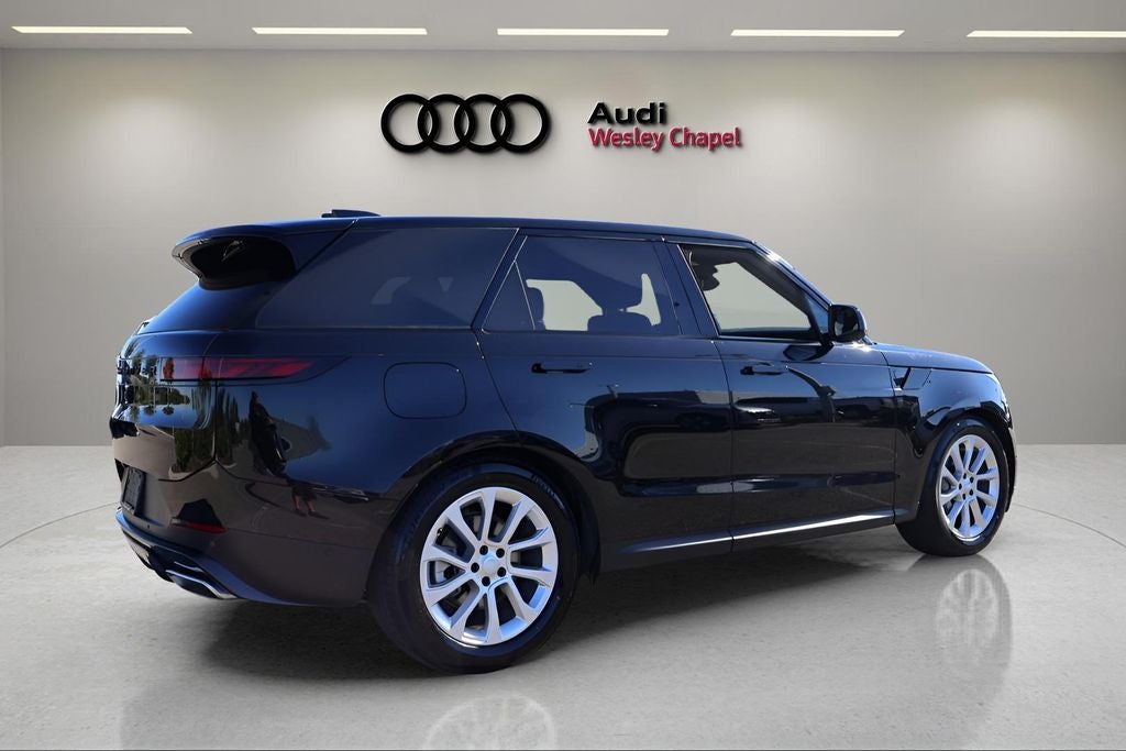 2025 Land Rover Range Rover Sport SE