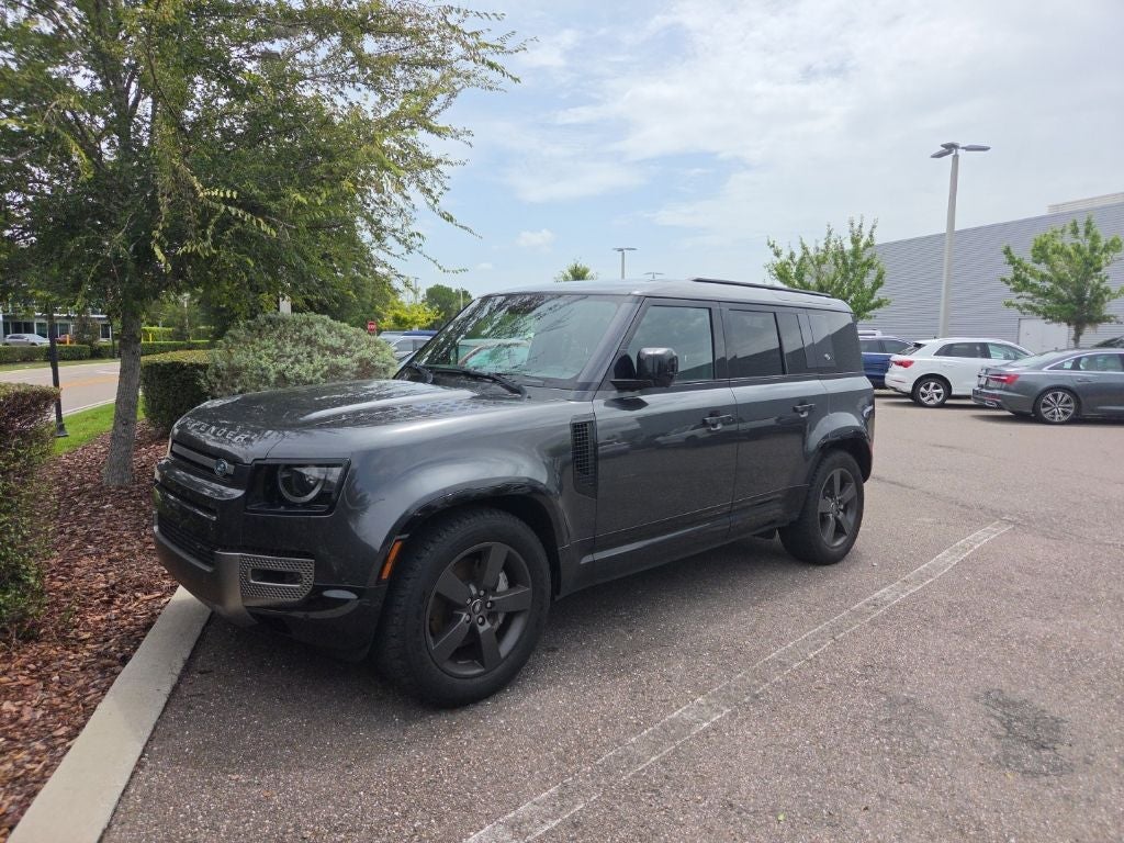 2023 Land Rover Defender 110 X-Dynamic SE