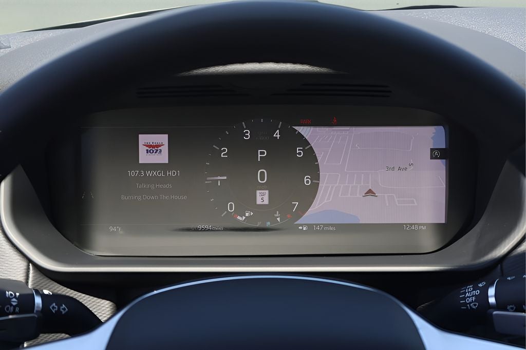 2025 Land Rover Discovery Dynamic SE