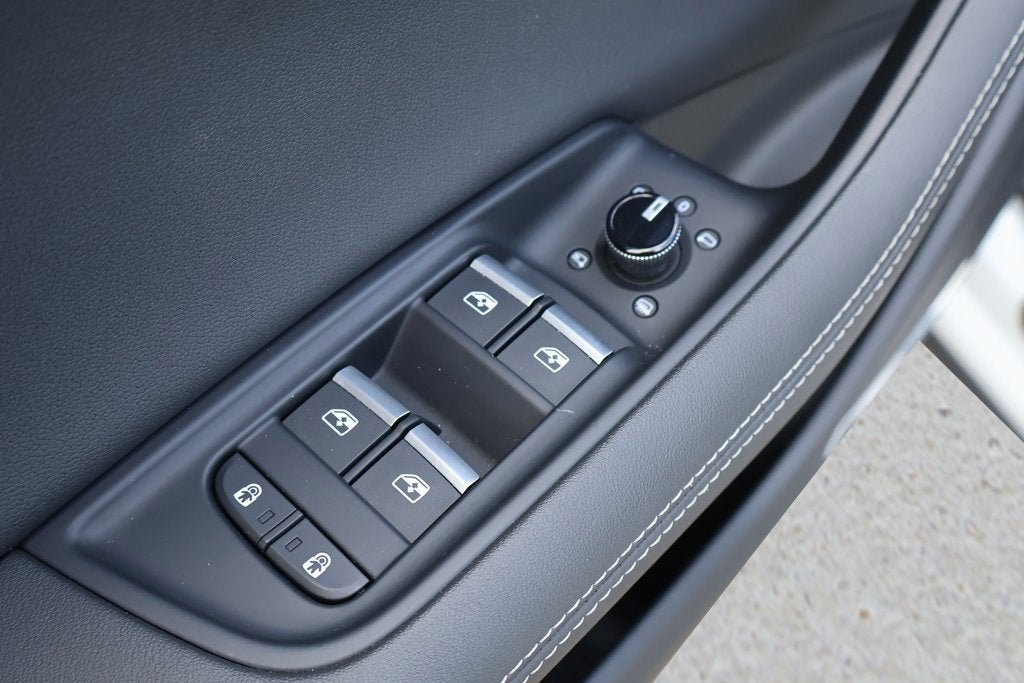 2023 Audi Q8 55 Premium Plus quattro