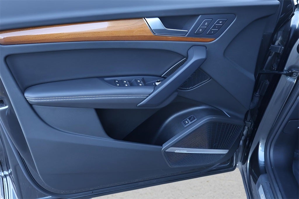 2023 Audi Q5 45 S line Premium Plus quattro