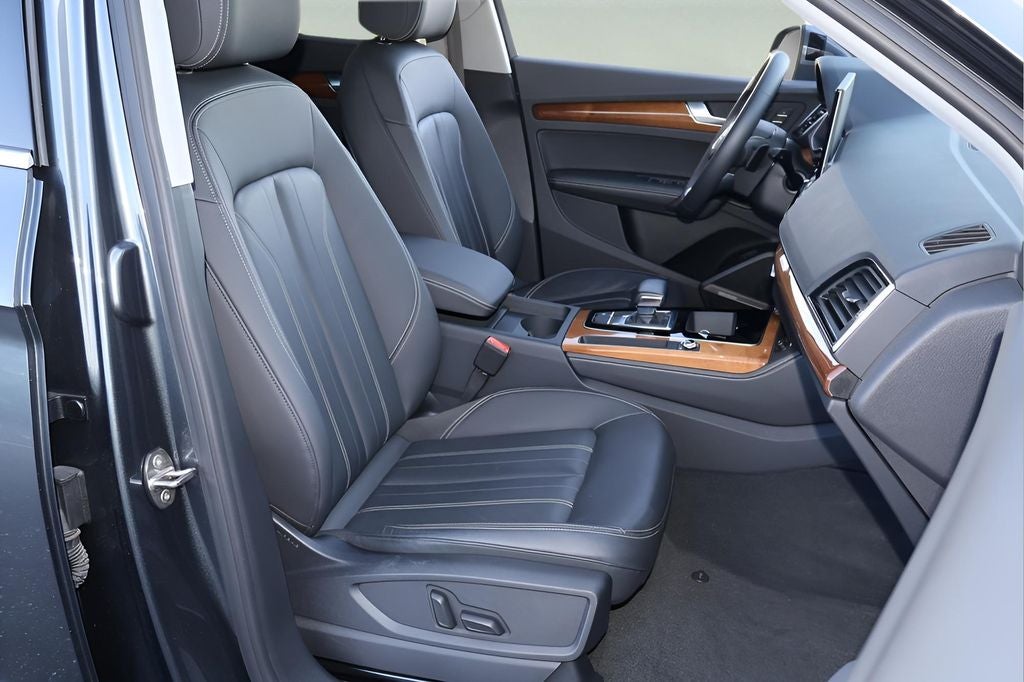 2023 Audi Q5 45 S line Premium Plus quattro