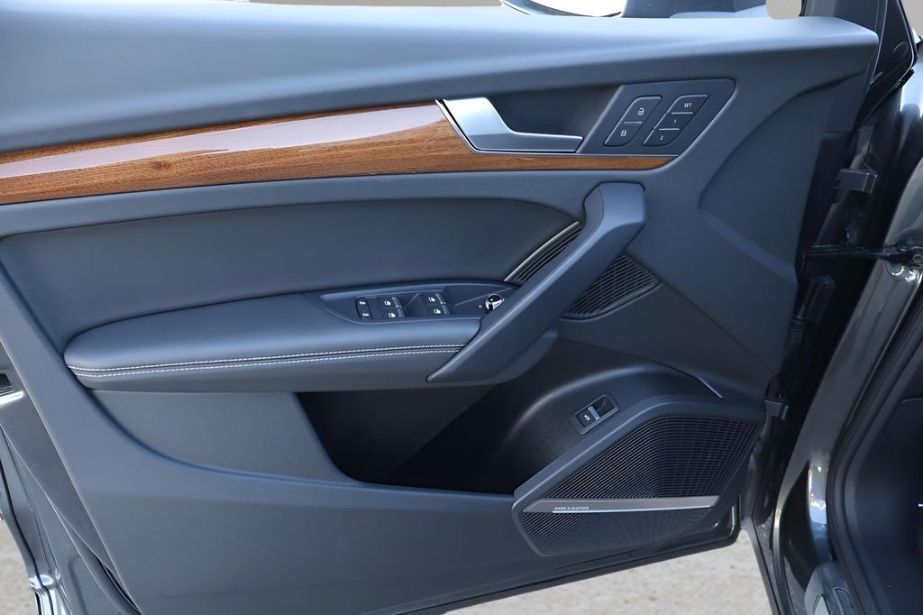 2023 Audi Q5 45 S line Premium Plus quattro