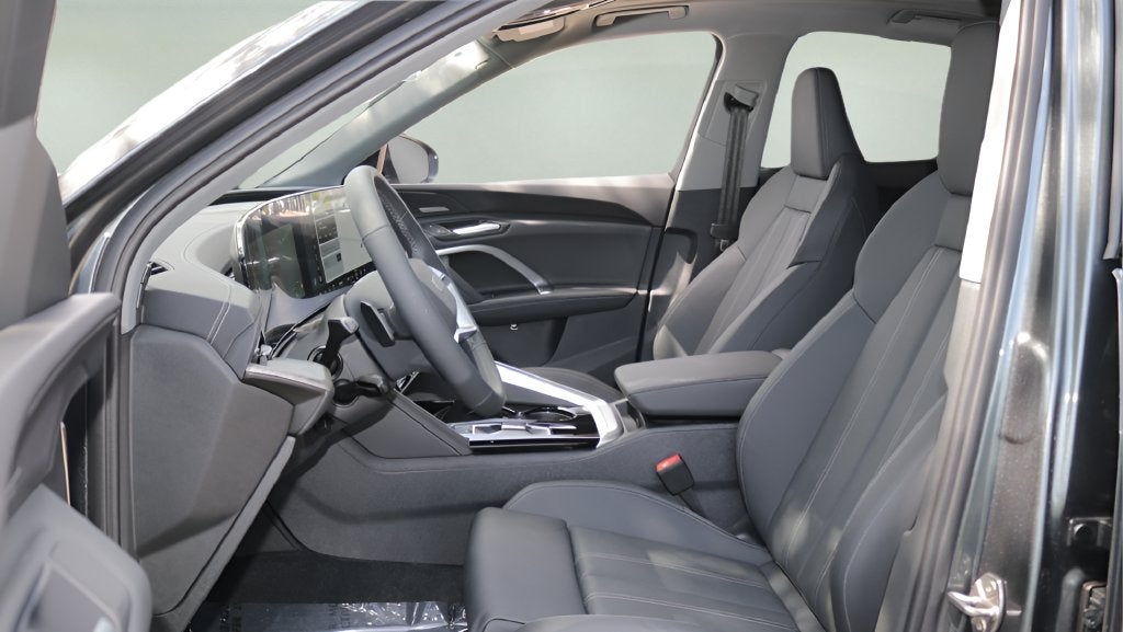 2026 Audi Q5 2.0T Premium Plus quattro