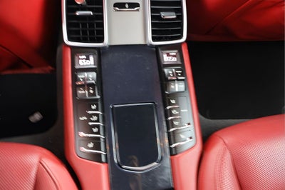 2016 Porsche Panamera 2