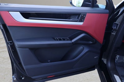 2026 Porsche Cayenne Coupe Base