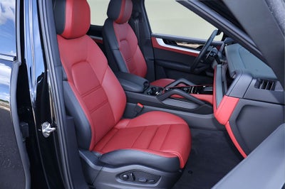 2026 Porsche Cayenne Coupe Base