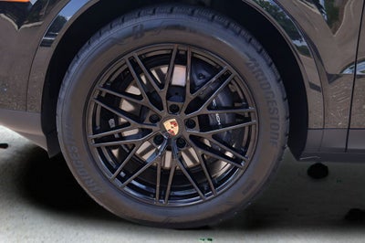 2026 Porsche Cayenne Coupe Base