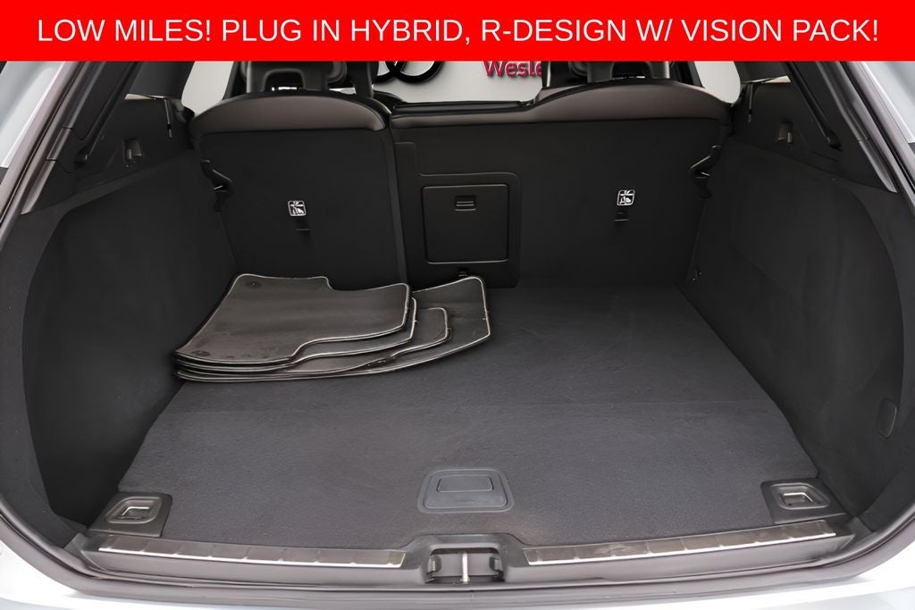 2018 Volvo XC60 Hybrid T8 R-Design