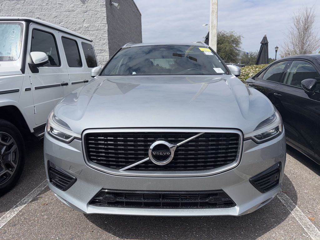 2018 Volvo XC60 Hybrid T8 R-Design
