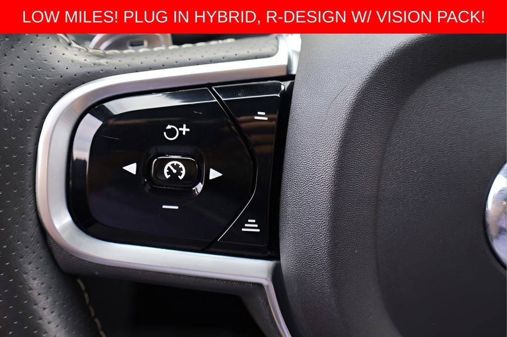 2018 Volvo XC60 Hybrid T8 R-Design