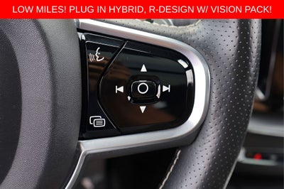 2018 Volvo XC60 Hybrid T8 R-Design