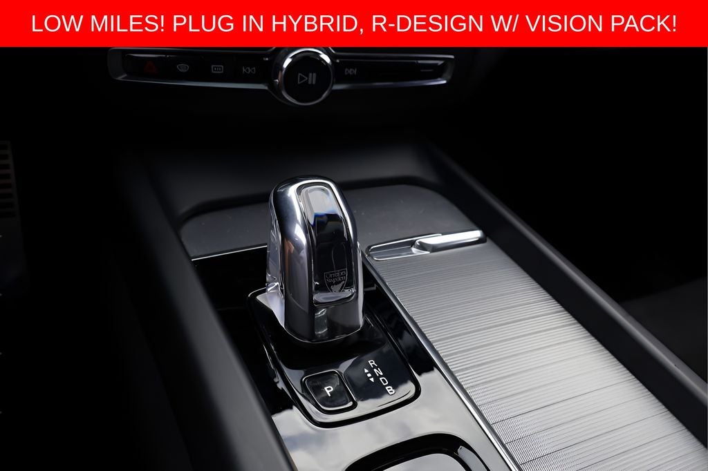 2018 Volvo XC60 Hybrid T8 R-Design