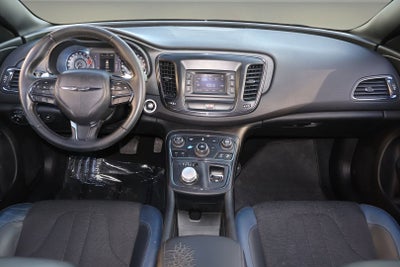 2016 Chrysler 200 S
