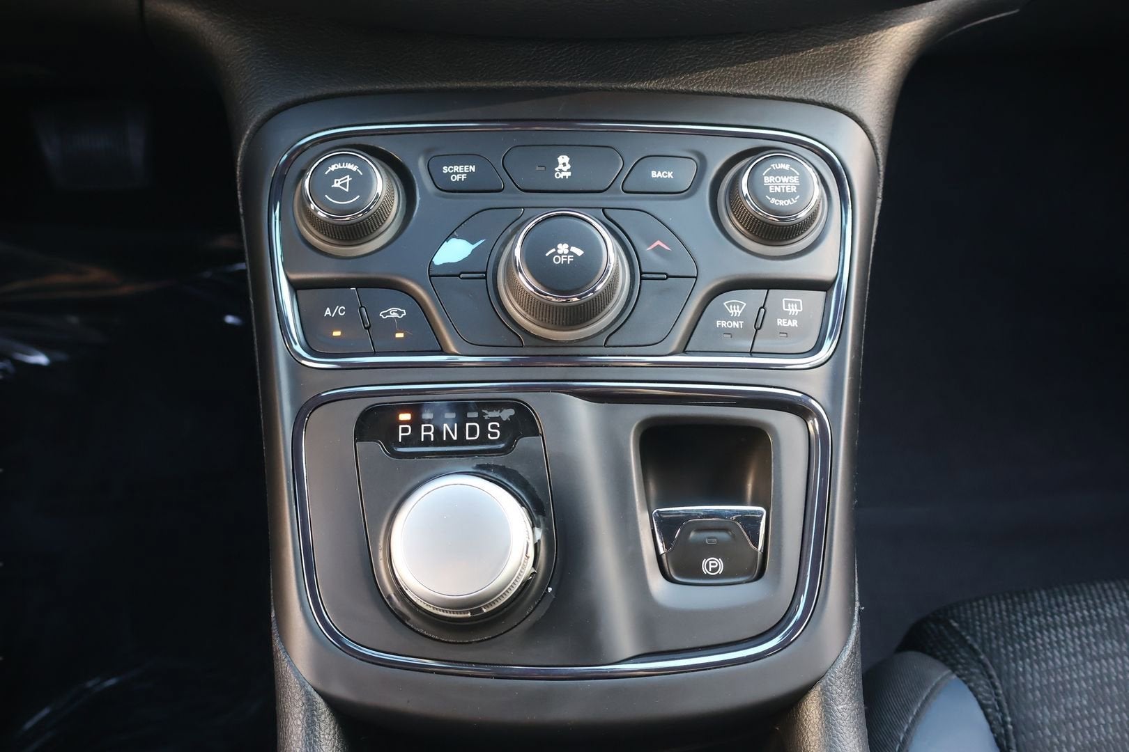 2016 Chrysler 200 S