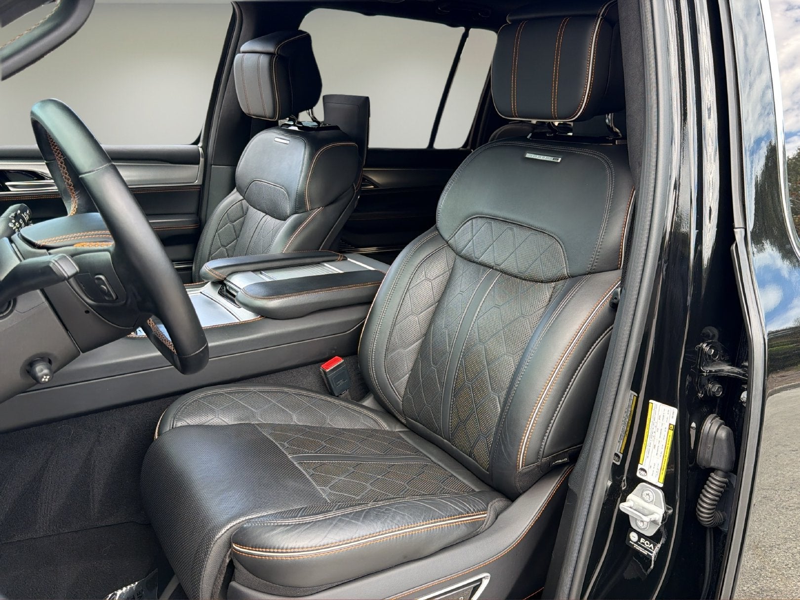 2022 Jeep Grand Wagoneer Series III