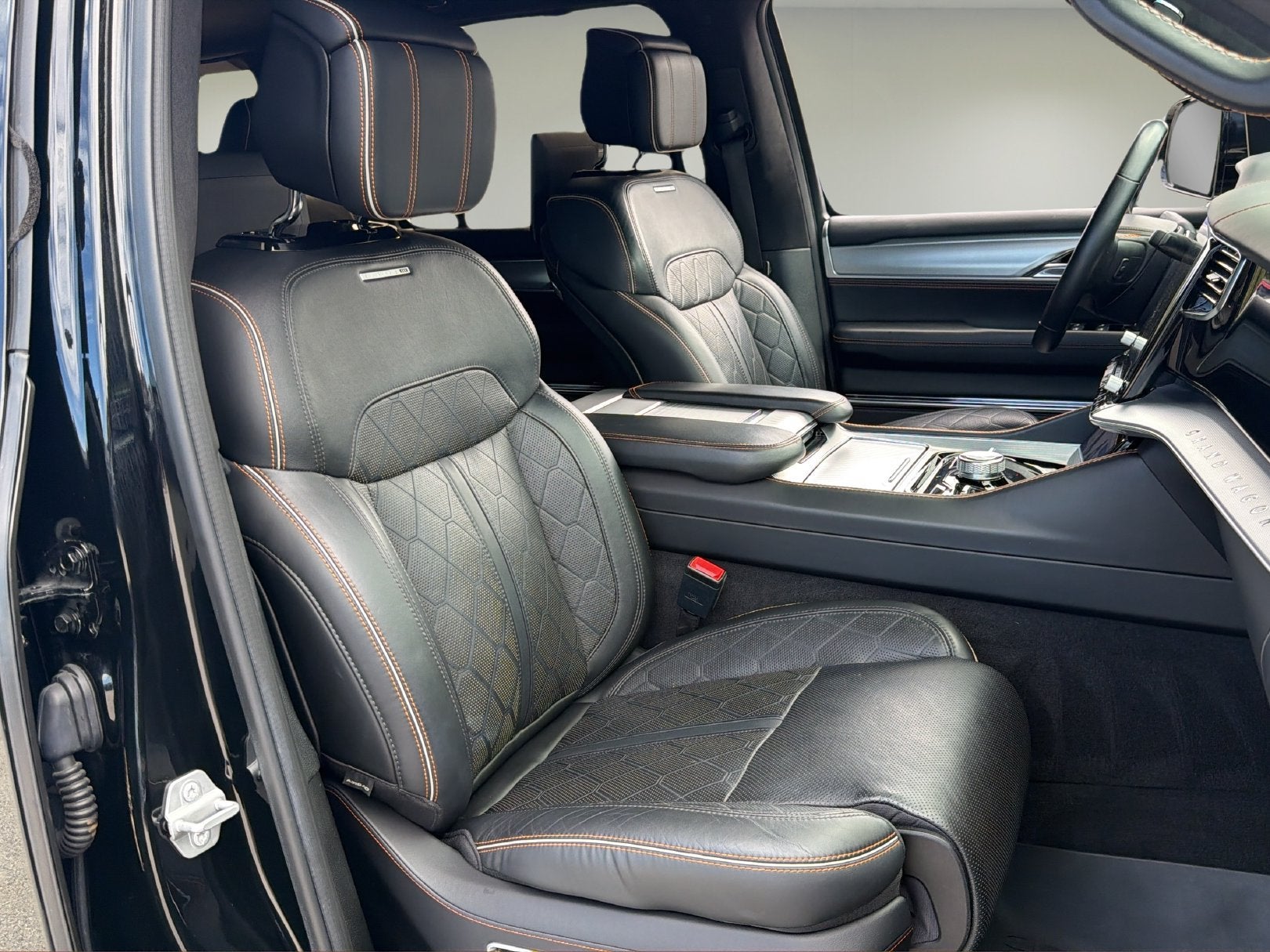 2022 Jeep Grand Wagoneer Series III