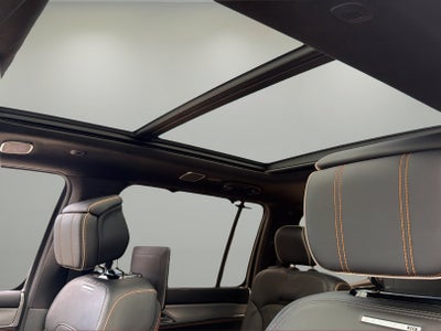 2022 Jeep Grand Wagoneer Series III