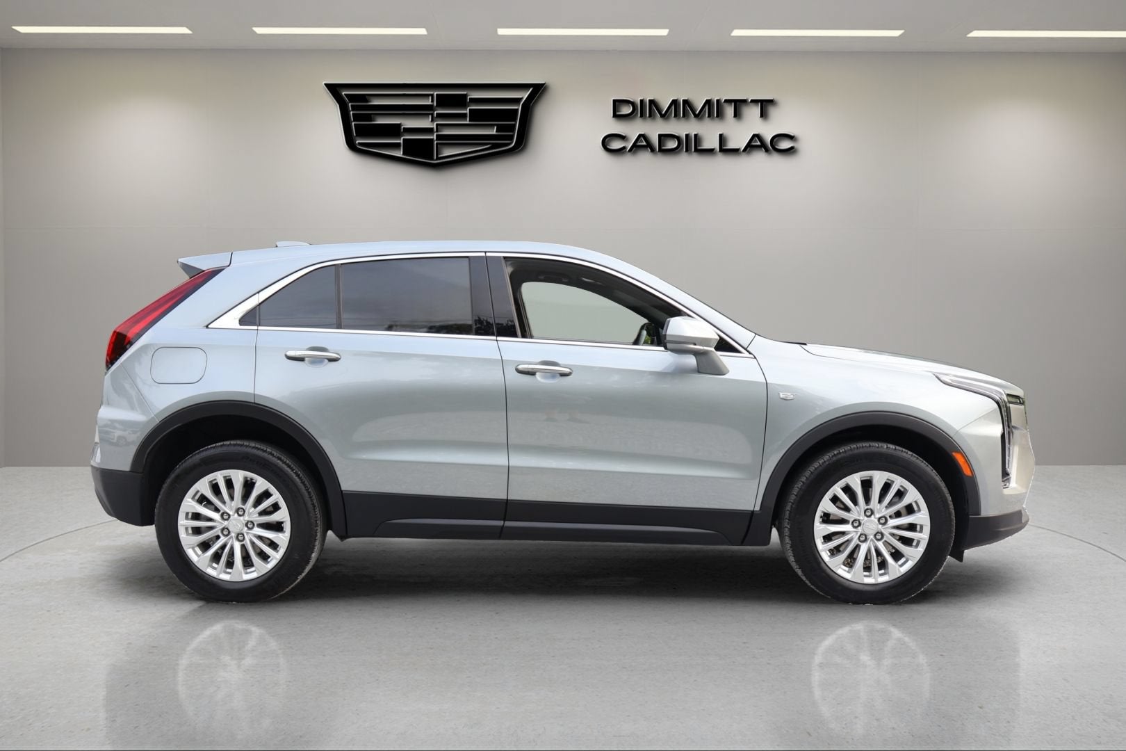 2024 Cadillac XT4 Luxury
