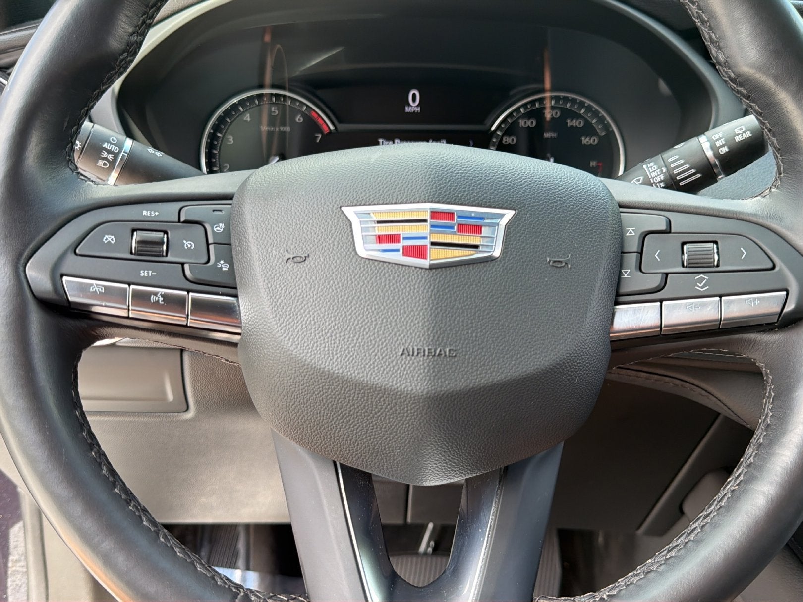 2023 Cadillac XT4 FWD Luxury