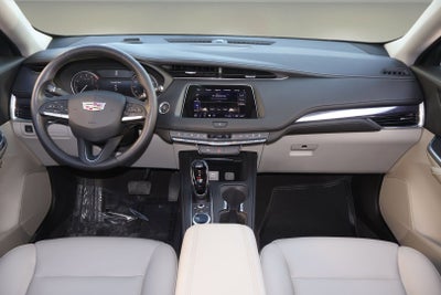 2023 Cadillac XT4 Luxury