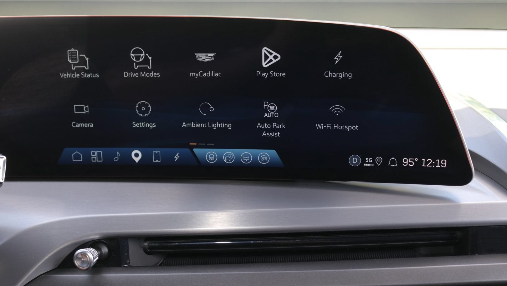 2026 Cadillac VISTIQ Sport